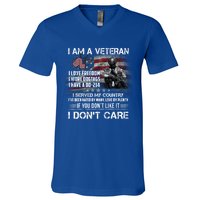 I Am A Veteran I Love Freedom My Country Funny Veteran Gift V-Neck T-Shirt