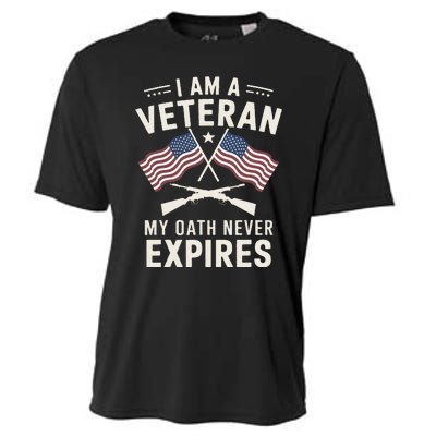 I Am A Veteran My Oath Never Expires Veteran Day Dad Grandpa Cooling Performance Crew T-Shirt