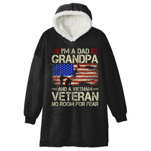 IM A Dad Grandpa And Vietnam Veteran Us Flag Papa Grandpa Hooded Wearable Blanket