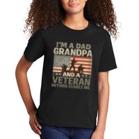 I'm A Dad, Grandpa, and a Veteran – Nothing Scares Me Kids T-Shirt