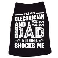 IM An Electrician And A Dad Nothing Shocks Me Funny Gift For Fathers Doggie Tank