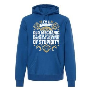 IM A Grumpy Old Mechanic Engine Quote Motor Car Garage Gift Premium Hoodie