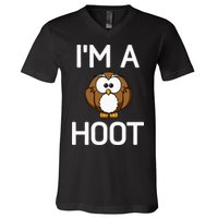 Im A Hoot Owl Pun Funny Jokes Sarcastic Sayings. V-Neck T-Shirt