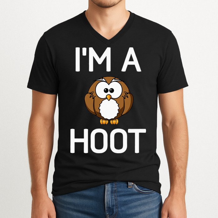 Im A Hoot Owl Pun Funny Jokes Sarcastic Sayings. V-Neck T-Shirt