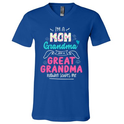 I'm A Mom Grandma And Great Grandma Gift Funny Grandma Gift V-Neck T-Shirt