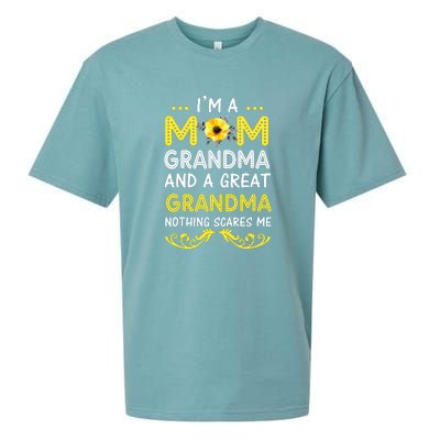 I'm A Mom Grandma Great Nothing Scares Me Mothers Day Gifts Sueded Cloud Jersey T-Shirt