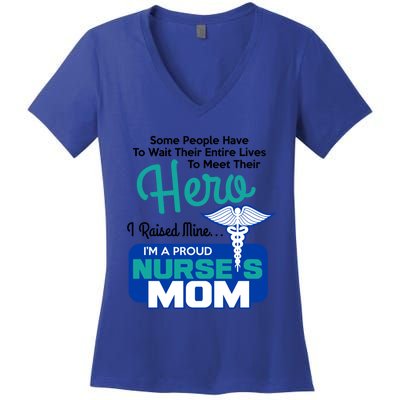 IM A Proud Nurse Mom Meaningful Gift Women's V-Neck T-Shirt