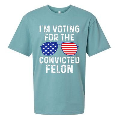 I Am Voting For A Convicted Felon Trump 2024 Sunglasses Design Sueded Cloud Jersey T-Shirt