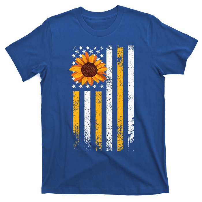 In A World Full Of Roses Be A Sunflower America Flag Cute Gift T-Shirt