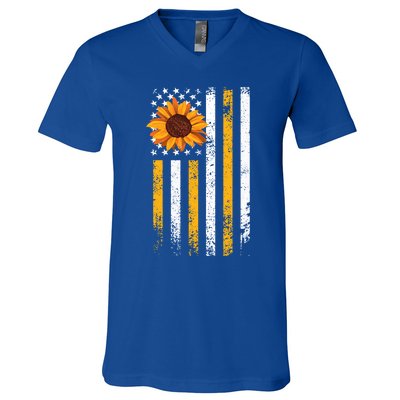 In A World Full Of Roses Be A Sunflower America Flag Cute Gift V-Neck T-Shirt