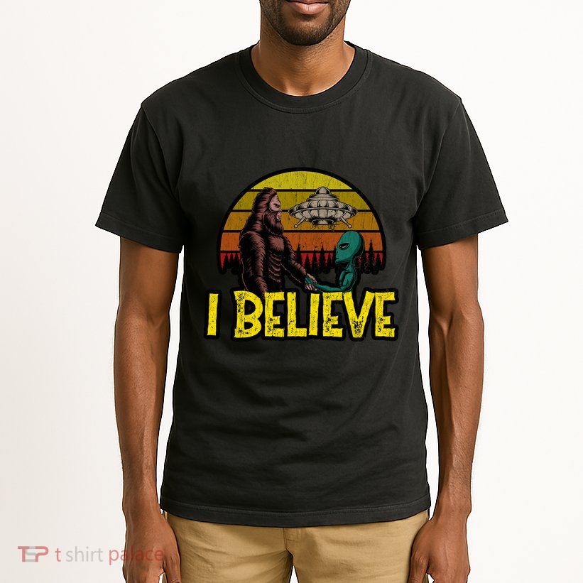 I Believe Funny Alien And Bigfoot Design Distressed Tall T-Shirt