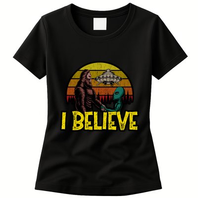 I Believe Funny Alien And Bigfoot Design Distressed Womens T-Shirt