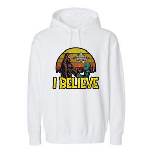 I Believe Funny Alien And Bigfoot Design Distressed Garment-Dyed Fleece Hoodie