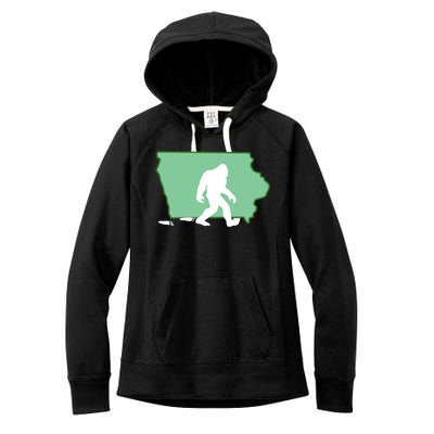 Iowa Bigfoot Hunter State Gift Women's Fleece Hoodie