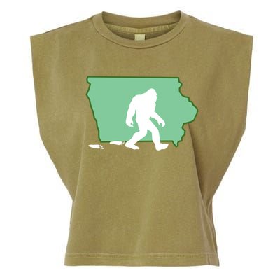 Iowa Bigfoot Hunter State Gift Garment-Dyed Women's Muscle Tee