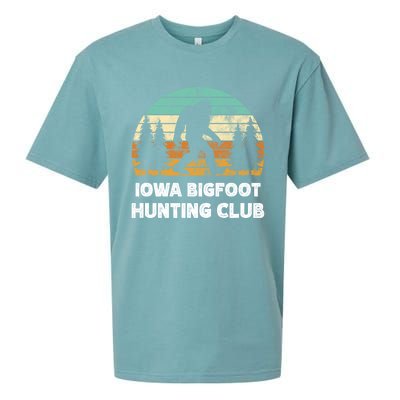 Iowa Bigfoot Hunting Club Sasquatch Fan Meaningful Gift Sueded Cloud Jersey T-Shirt