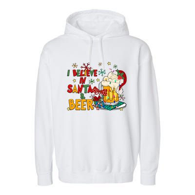 I Believe In Santa And Beer Christmas Lights Funny Santa Hat Gift Garment-Dyed Fleece Hoodie