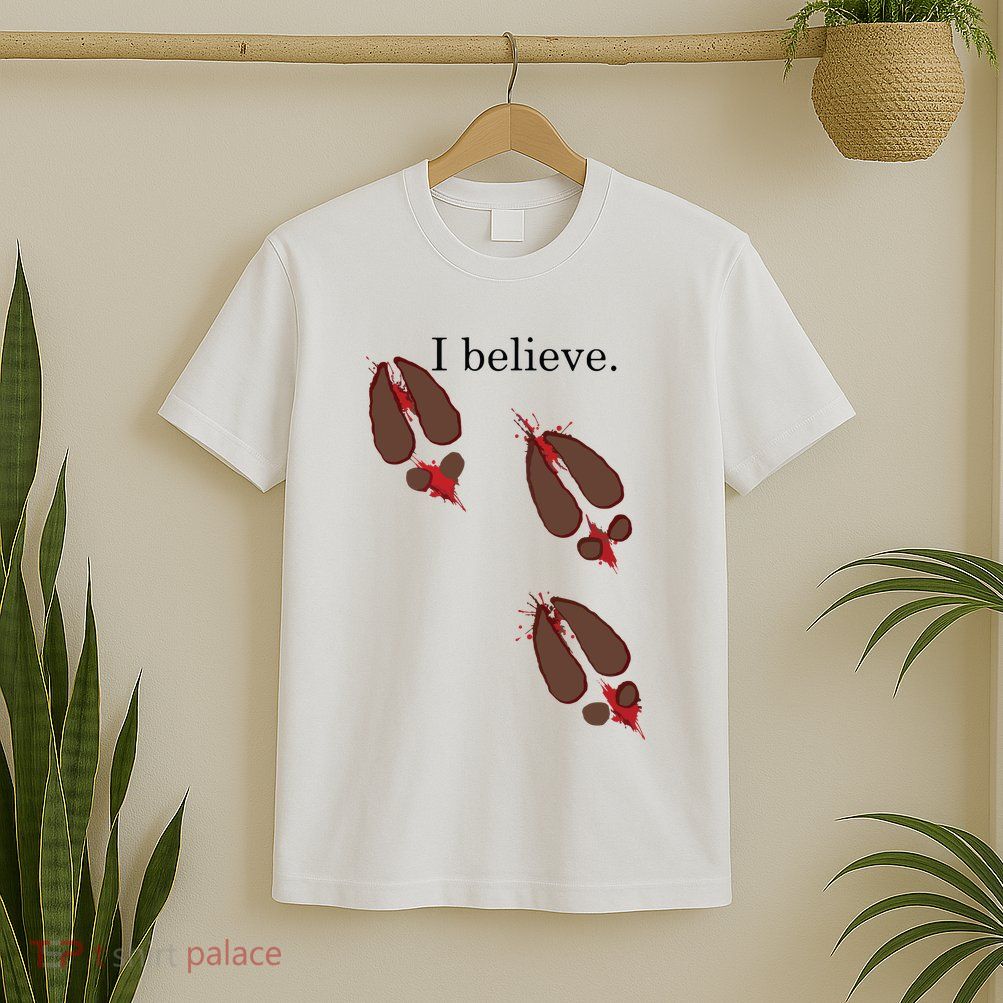 I Believe In Santa Funny Reindeer Hoof Prints Christmas T-Shirt