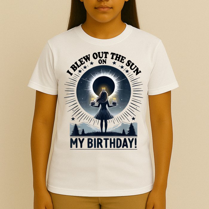 I Blew Out The Sun On My Birthday Total Solar Eclipse Retro T-Shirt