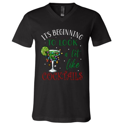 It's Beginning To Look A Lot Like Cocktails Funny Christmas Sweatshirt V-Neck T-Shirt