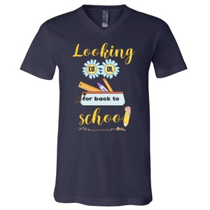 ItS Back To School Time Gift V-Neck T-Shirt