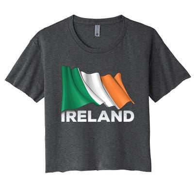 Ireland Country Cool Gift Waving Irish Flag Great Gift Women's Crop Top Tee