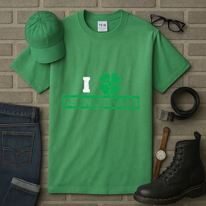 I Clover Shenanigans Funny Irish St Patricks Day Shamrock Tall T-Shirt