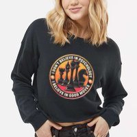 I Don't Believe In Psychology I Believe In Good Moves Chess Fan Cropped Pullover Crew