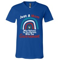 I Don't Coparent With The Governt Respect Freedom Gift V-Neck T-Shirt