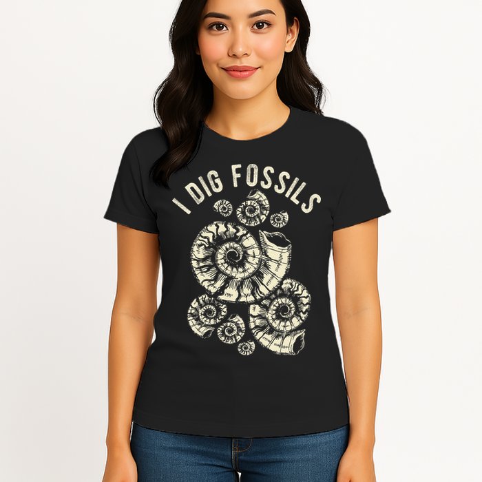 I Dig Fossils Ammonite Fossil Womens T-Shirt