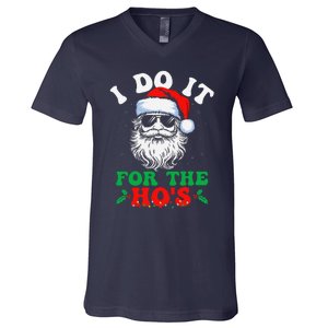 I Do It For The Hos Christmas Funny Santa Claus Xmas Holiday V-Neck T-Shirt