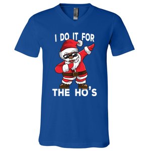 I Do It For The Hos African American Christmas Dabbing Santa Gift V-Neck T-Shirt