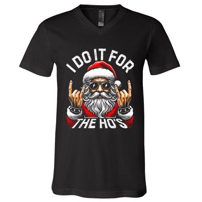 I Do It For The Hos Funny Inappropriate Christmas Santa V-Neck T-Shirt