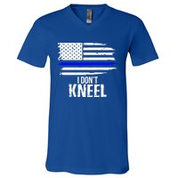 I Don't Kneel Usa Flag Meaningful Gift Patriotic Stand Nthem V-Neck T-Shirt