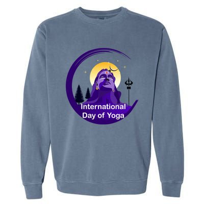 International Day Of Yoga / World Tyogatag Shiva Promise Cool Gift Garment-Dyed Sweatshirt