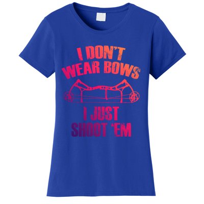 I Dont Wear Bows I Just Shoot Them Deer Hunting Funny Gift Women's T-Shirt