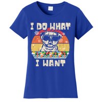 I Do What I Want American Bulldog Retro Christmas Style Gift Women's T-Shirt