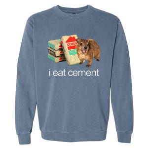 I Eat Cement Hyrax Eat Cement Angry Screaming Hyrax Meme Garment-Dyed Sweatshirt