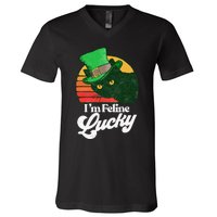 I'm feline lucky Funny Cat Owner St. Patrick's Day V-Neck T-Shirt