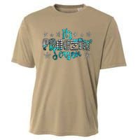 ItS Freezin Season Winter Vibes Cozy Season Christmas Gifts Cooling Performance Crew T-Shirt