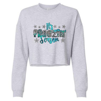 ItS Freezin Season Winter Vibes Cozy Season Christmas Gifts Cropped Pullover Crew