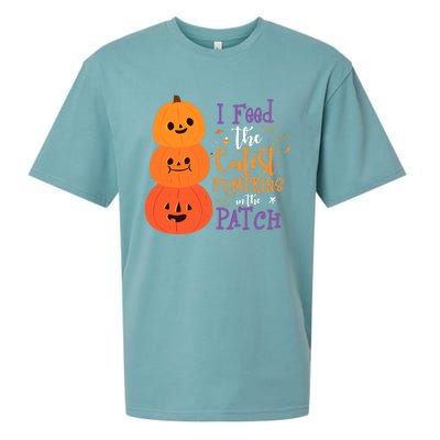 I Feed The Cutest Pumpkins In The Patch Halloween Lunch Lady Sueded Cloud Jersey T-Shirt