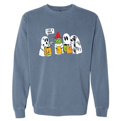 I Got A Rock Halloween Cute Fall Garment-Dyed Sweatshirt