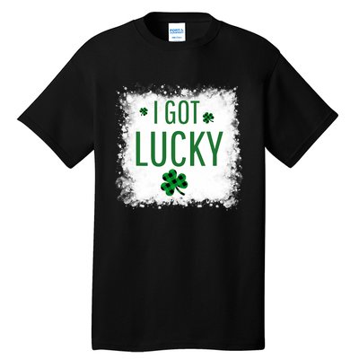 I Got Lucky I Got Pregnant Pregnancy Announcement Couple Tall T-Shirt