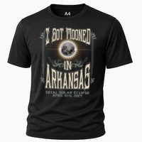 I Got Mooned In Arkansas Total Solar Eclipse 2024 Cooling Performance Crew T-Shirt