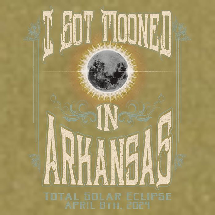 I Got Mooned In Arkansas Total Solar Eclipse 2024 Garment-Dyed Women's Muscle Tee