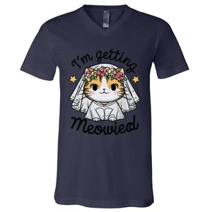 IM Getting Meowied Bridesmaid Bachelorette Party Kawaii Cat V-Neck T-Shirt