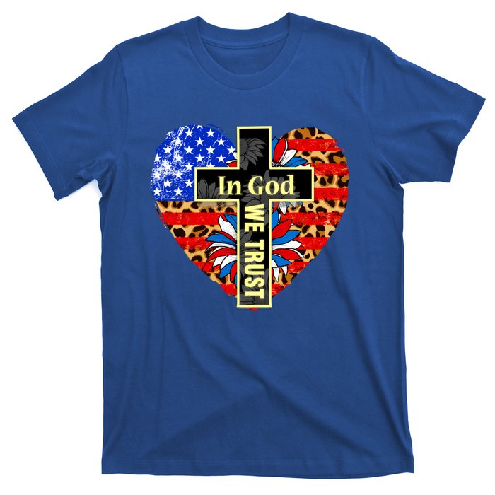 In God We Trust Heart 4th Of July Patriotic Flag Christian Gift T-Shirt