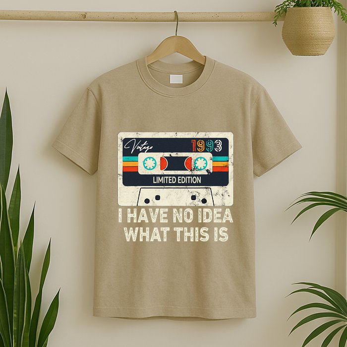 I Have No Idea What This Is Retro Cassette 80s 90s Outfit T-Shirt