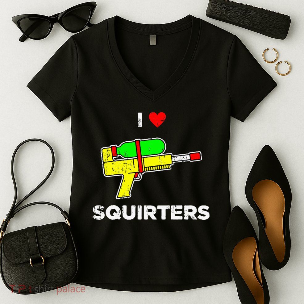 I Heart Squirters Funny I Love Squirters Women's V-Neck T-Shirt